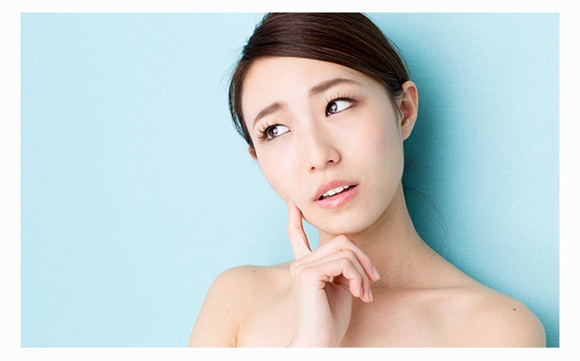 Xuất hiện vết thâm trên da mặt: Nguyên nhân và cách điều trị